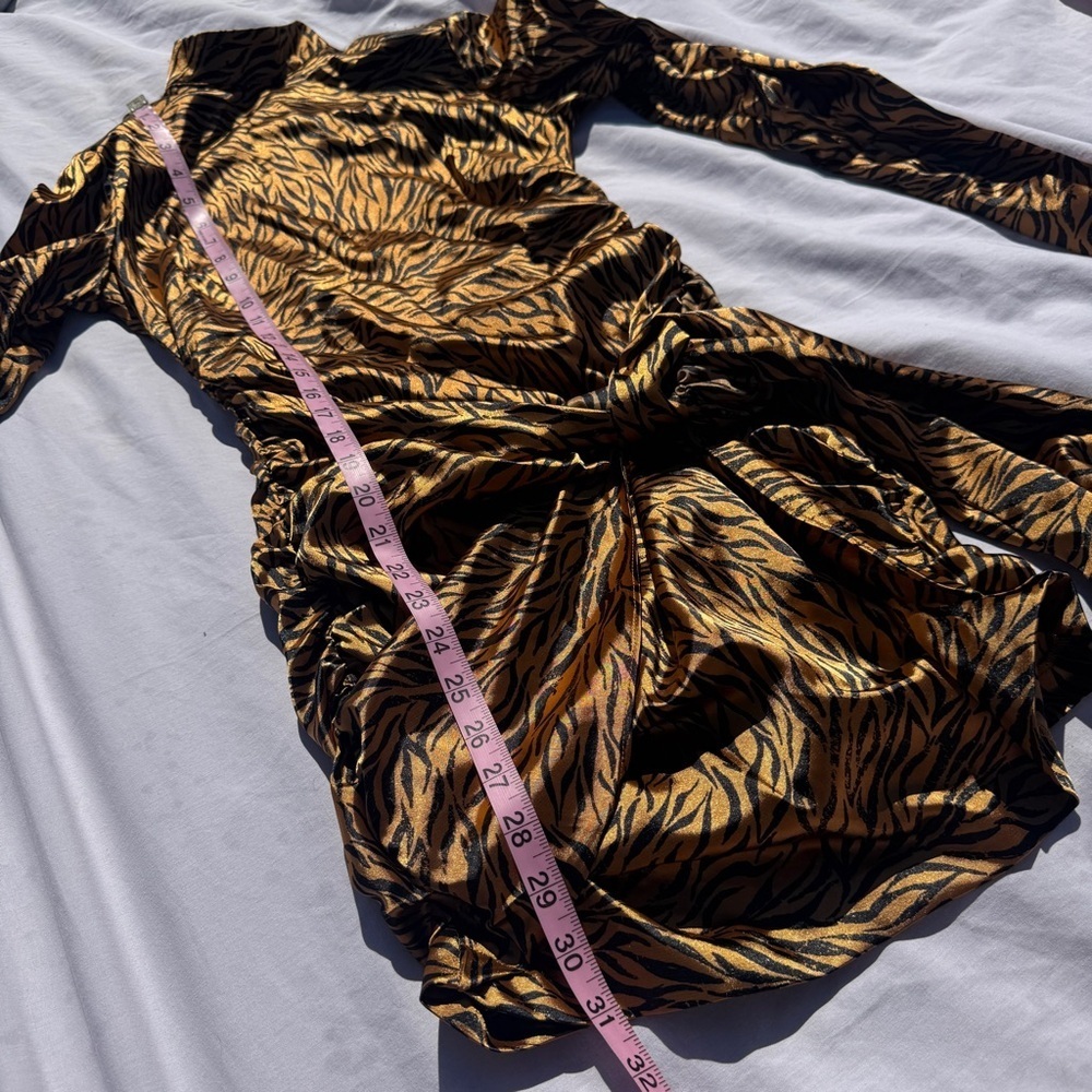Likely Tiger Print Mini Dress Size 00 Long Sleeve Tie Waist Ruched - Picture 4 of 6